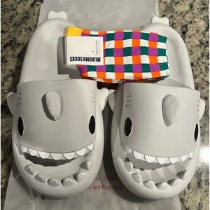 HelloSlippers Gray Slides Size 42-43 (Size 10) $20 New Unisex